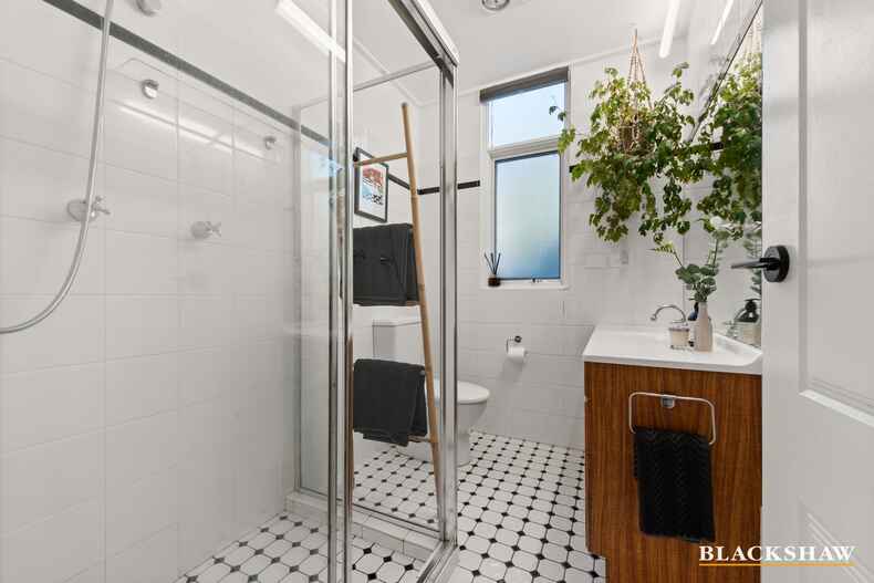 2 Macrobertson Street Mawson 2 Macrobertson Street Mawson