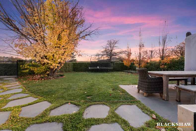 2 Macrobertson Street Mawson 2 Macrobertson Street Mawson