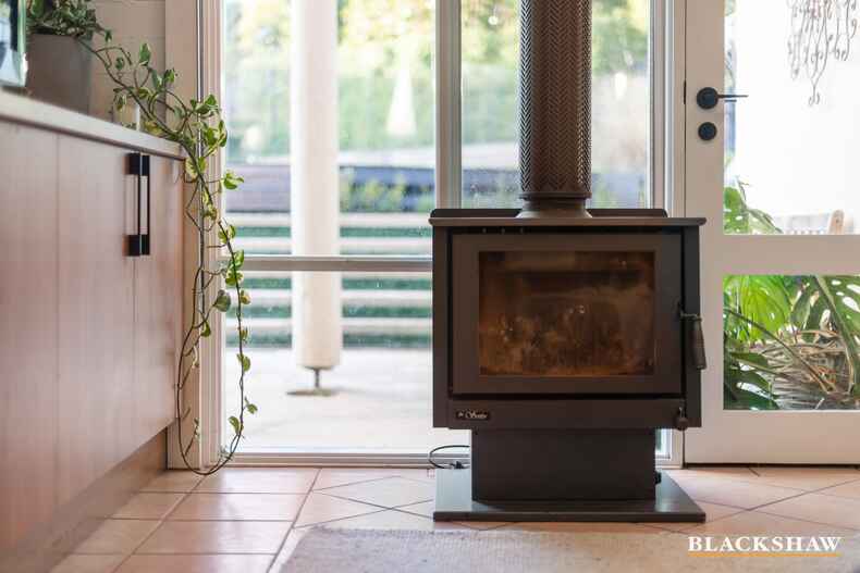 2 Macrobertson Street Mawson 2 Macrobertson Street Mawson