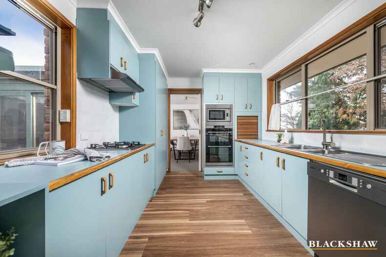 27 Forsythe Street Banks