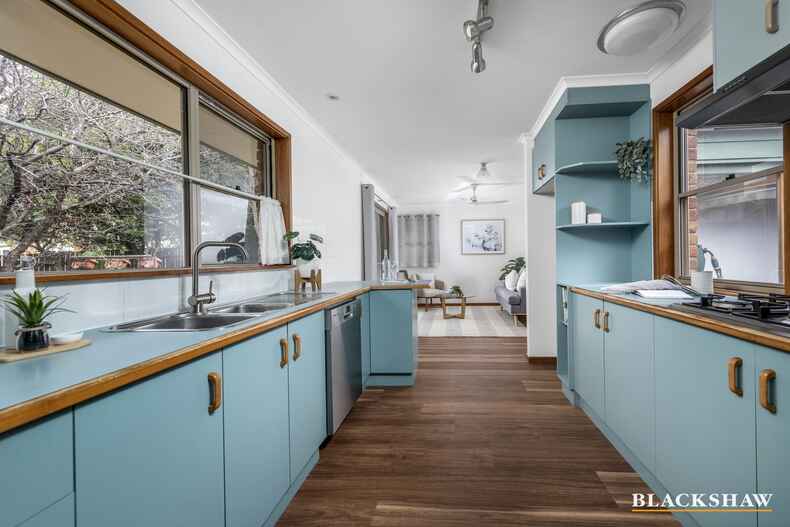 27 Forsythe Street Banks