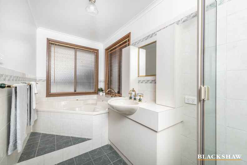 27 Forsythe Street Banks