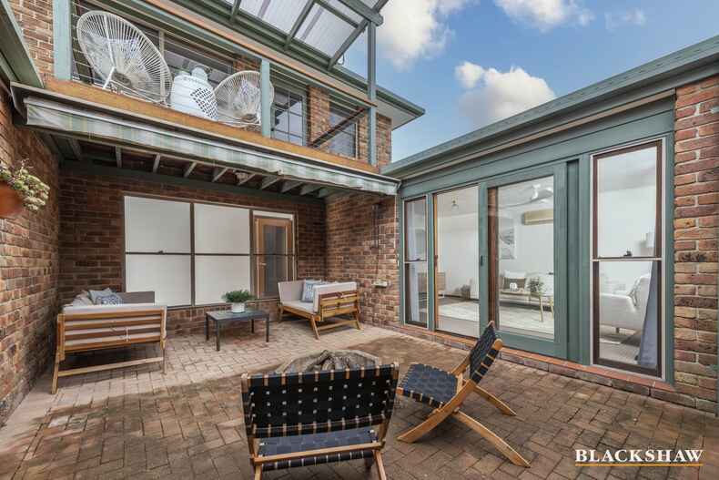 27 Forsythe Street Banks