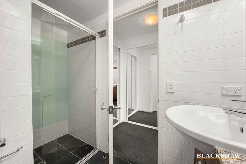 45/14 National Circuit Barton 45/14 National Circuit Barton