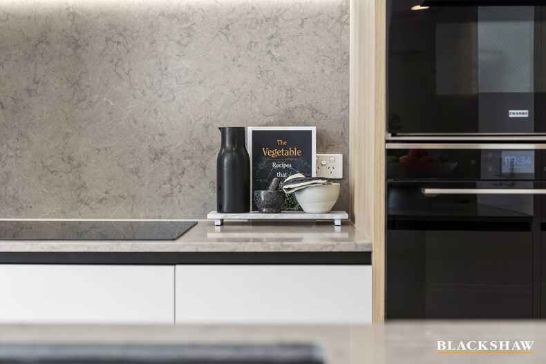 10/2 Light Street Griffith 10/2 Light Street Griffith