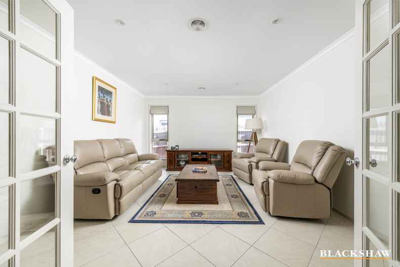 4 Mary Gillespie Avenue Gungahlin