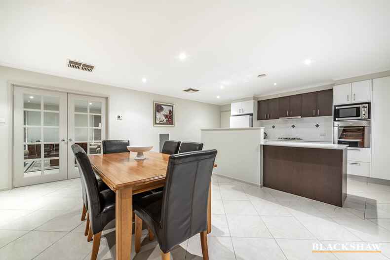 4 Mary Gillespie Avenue Gungahlin