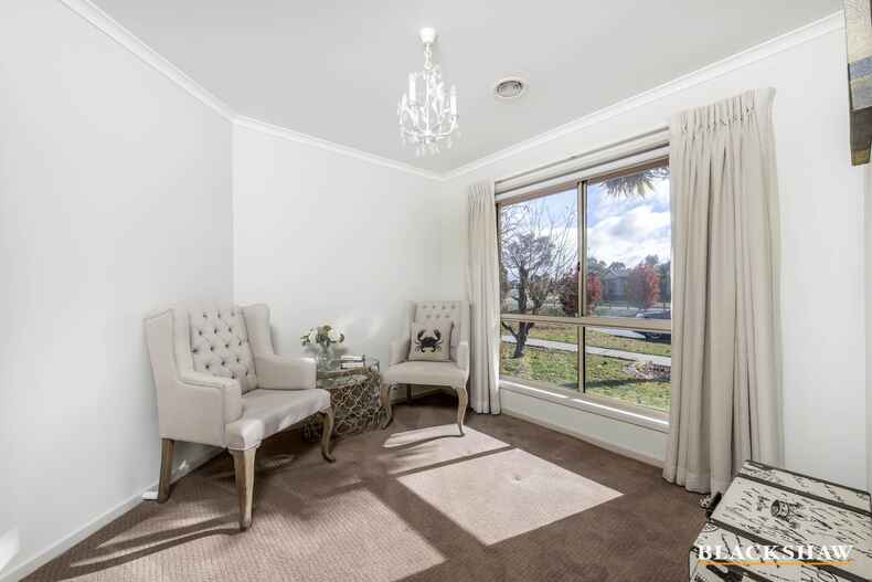 4 Mary Gillespie Avenue Gungahlin