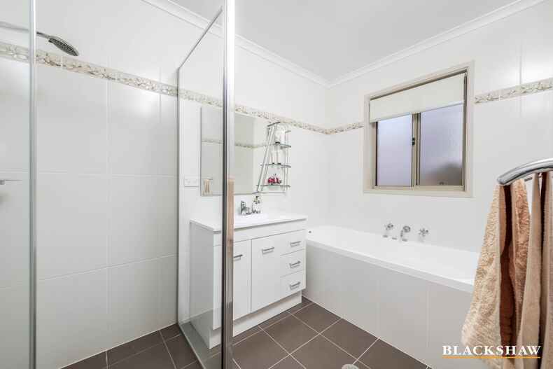 4 Mary Gillespie Avenue Gungahlin