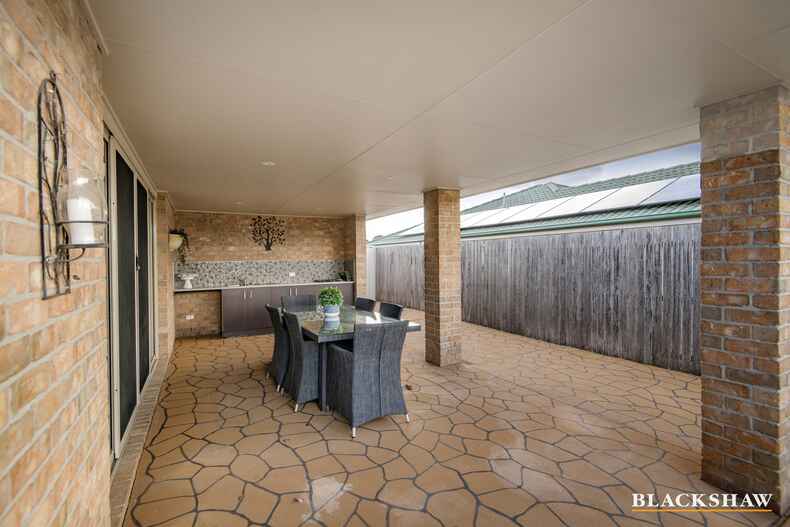 4 Mary Gillespie Avenue Gungahlin