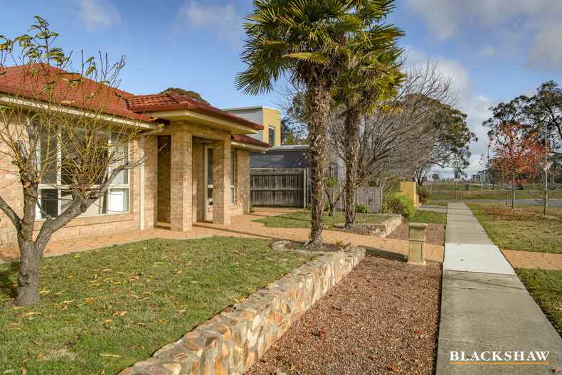4 Mary Gillespie Avenue Gungahlin