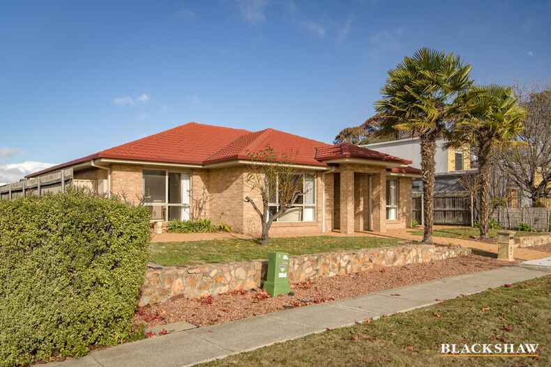 4 Mary Gillespie Avenue Gungahlin