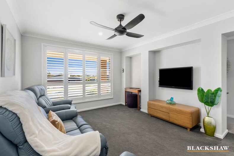 8 Jardine Road Sunshine Bay 8 Jardine Road Sunshine Bay