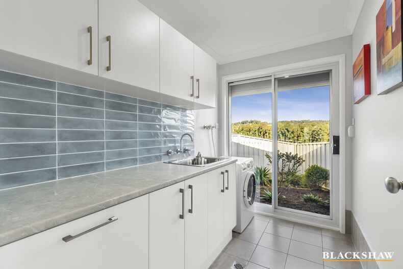 8 Jardine Road Sunshine Bay 8 Jardine Road Sunshine Bay