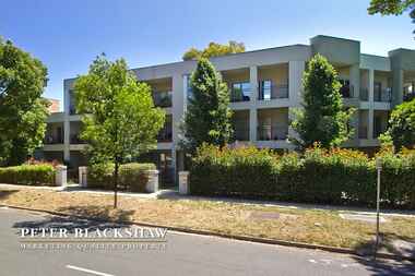 8/33 Moore Street Turner