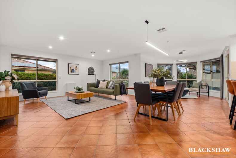 7 McAuliffe Court Nicholls 7 McAuliffe Court Nicholls