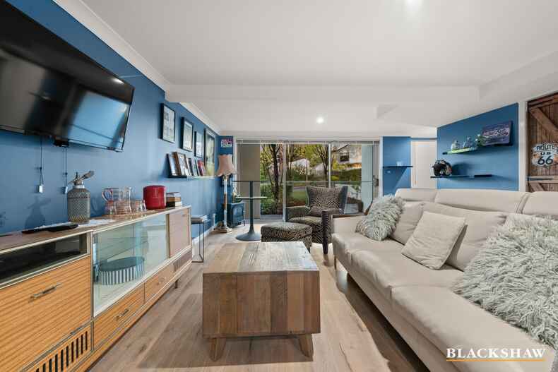 8 Hodgeman Street Mawson