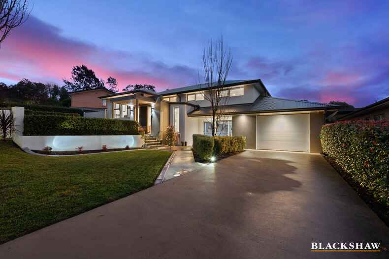 8 Hodgeman Street Mawson