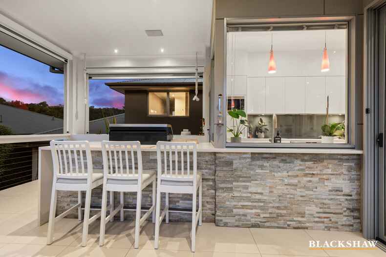 8 Hodgeman Street Mawson