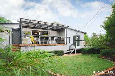 15 Jacka Crescent Campbell