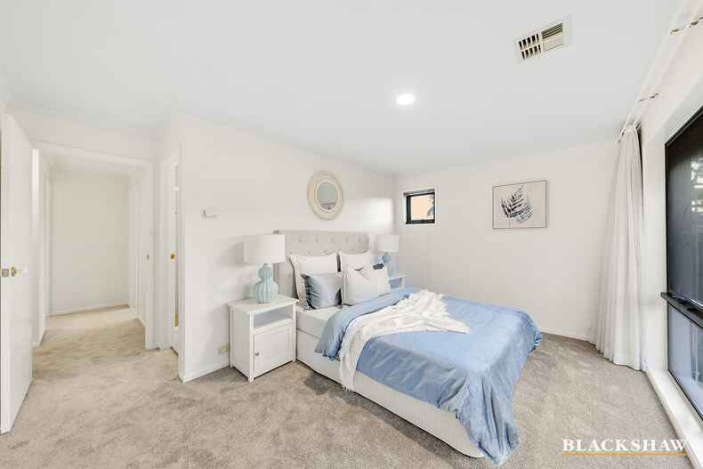 15 MacDonnell Street Yarralumla 15 MacDonnell Street Yarralumla