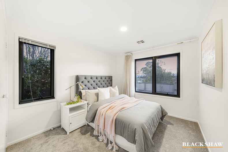 15 MacDonnell Street Yarralumla 15 MacDonnell Street Yarralumla