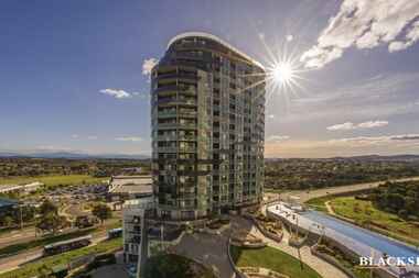81/1 Anthony Rolfe Avenue Gungahlin