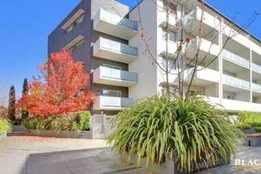 204/142 Anketell Street Greenway