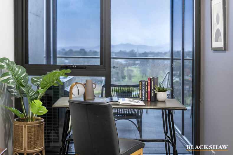 199/15 Irving Street Phillip