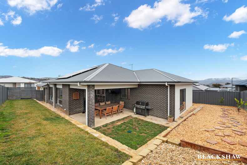 11 Lemon Street Strathnairn 11 Lemon Street Strathnairn