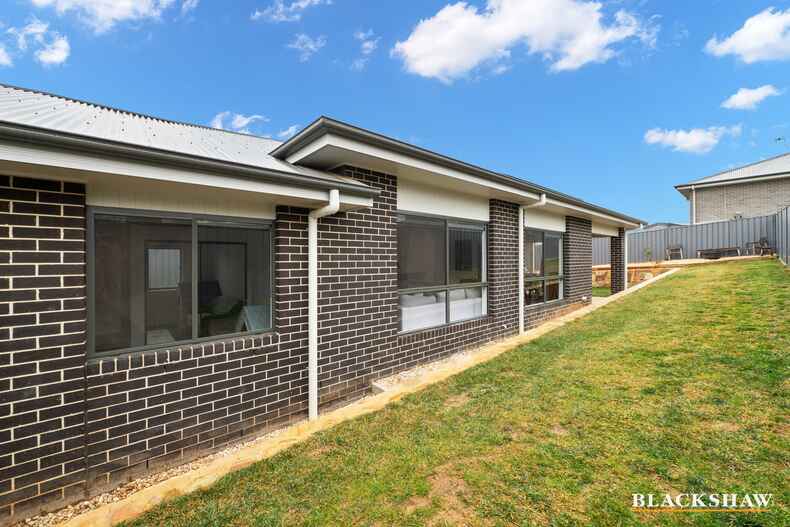 11 Lemon Street Strathnairn 11 Lemon Street Strathnairn