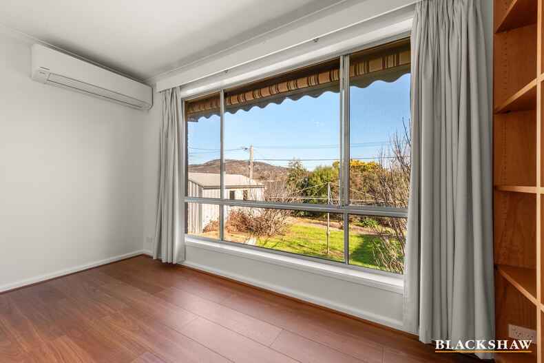 16 Aurora Close Mawson