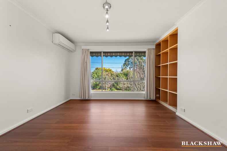 16 Aurora Close Mawson