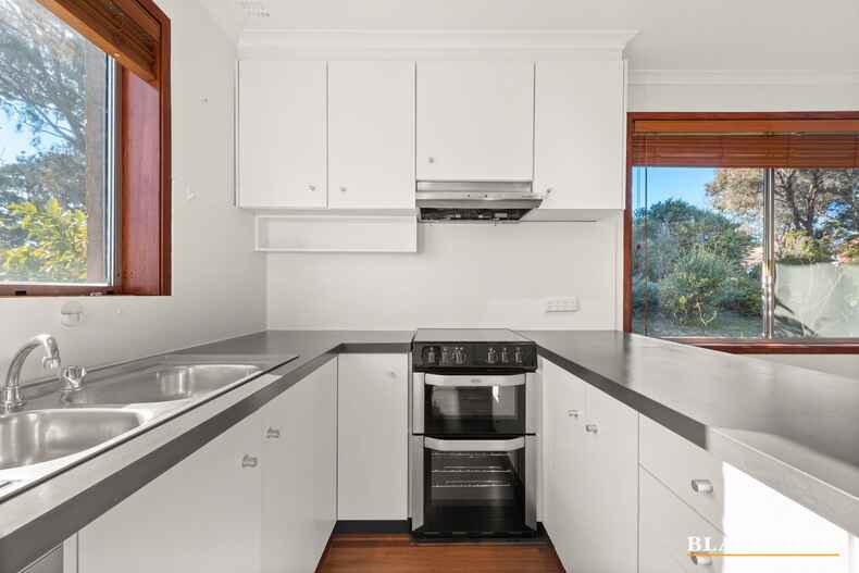 16 Aurora Close Mawson