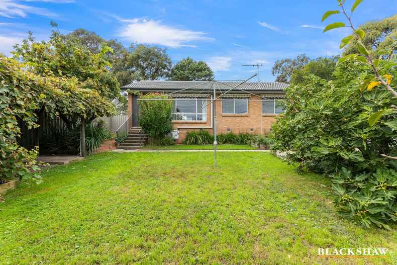 16 Aurora Close Mawson