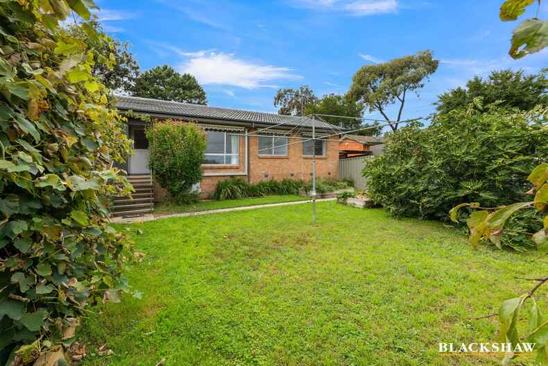 16 Aurora Close Mawson