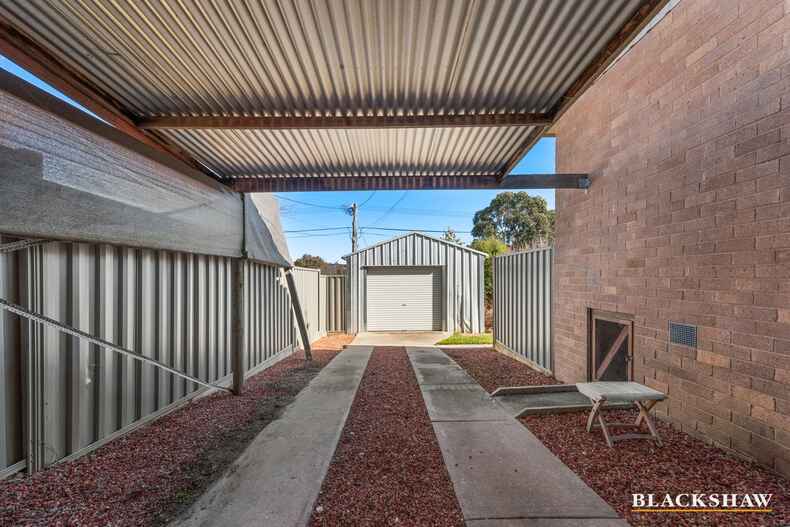 16 Aurora Close Mawson