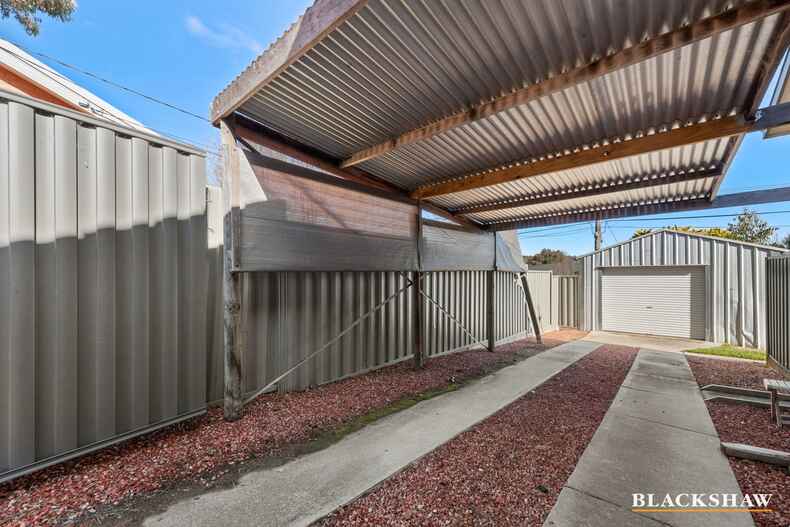 16 Aurora Close Mawson