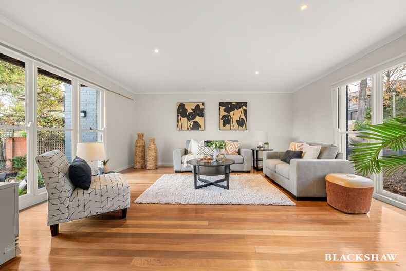 33 Getting Crescent Campbell