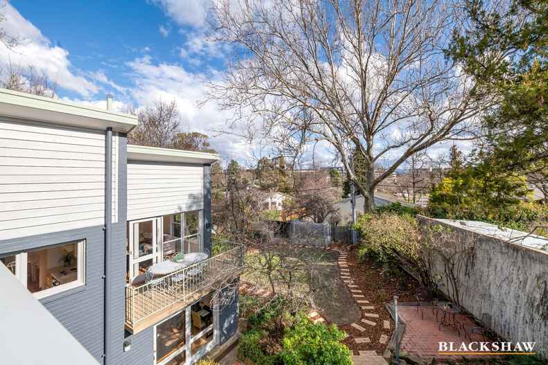 33 Getting Crescent Campbell