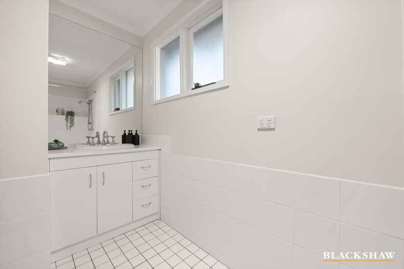 33 Getting Crescent Campbell