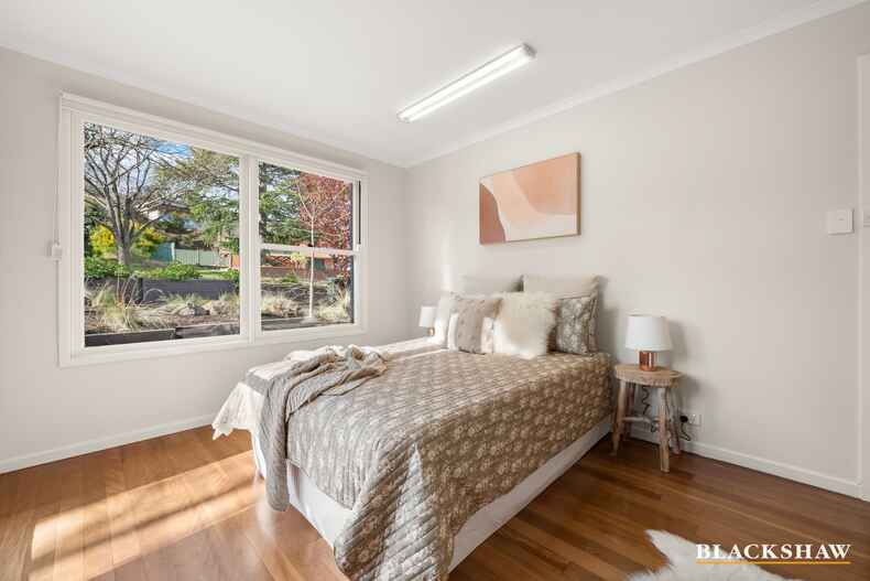 33 Getting Crescent Campbell