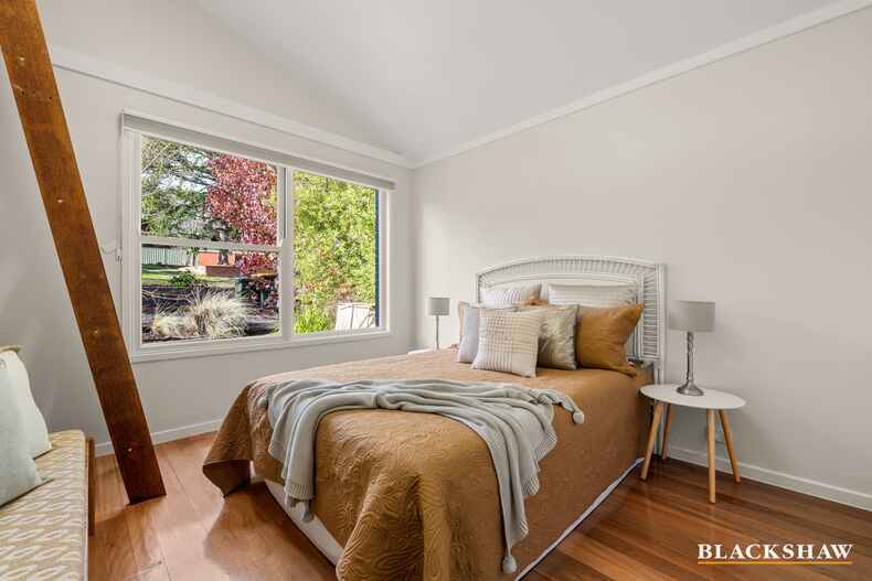 33 Getting Crescent Campbell