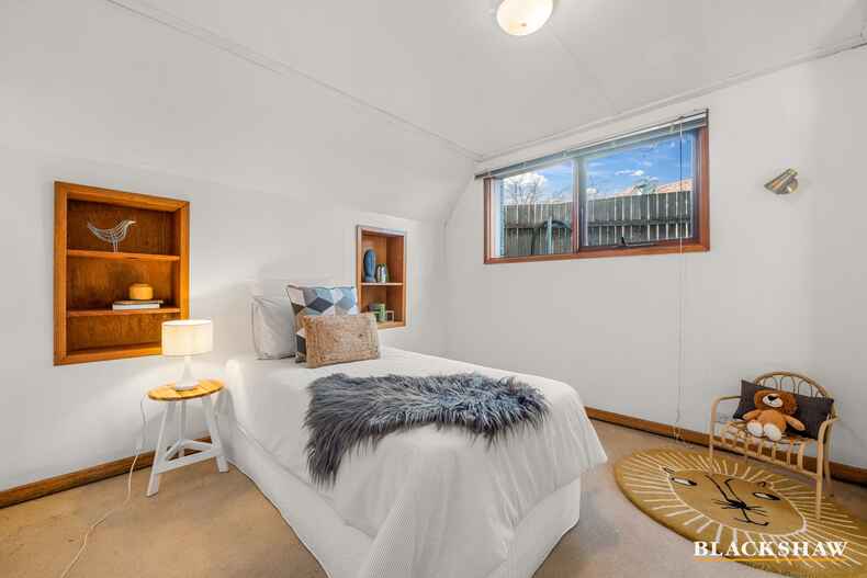 33 Getting Crescent Campbell