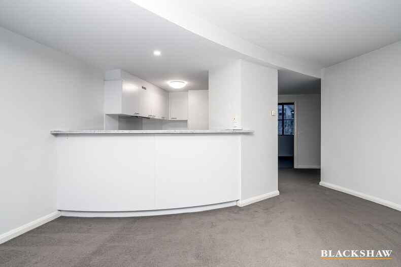 9/7 Eldridge Crescent Garran