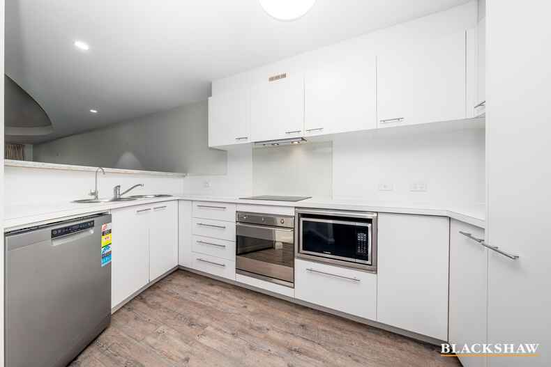 9/7 Eldridge Crescent Garran