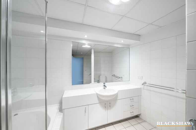 9/7 Eldridge Crescent Garran