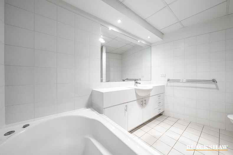 9/7 Eldridge Crescent Garran