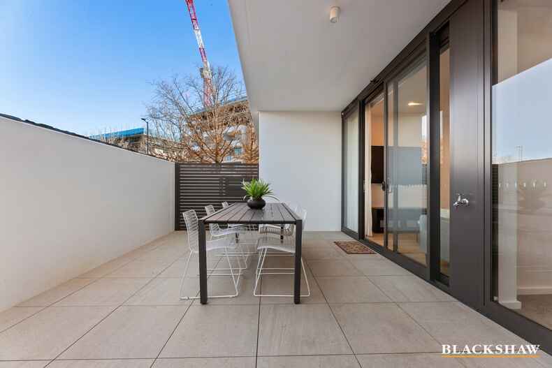 10/7 Light Street Griffith