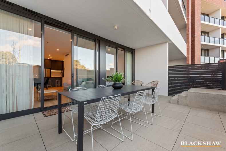 10/7 Light Street Griffith